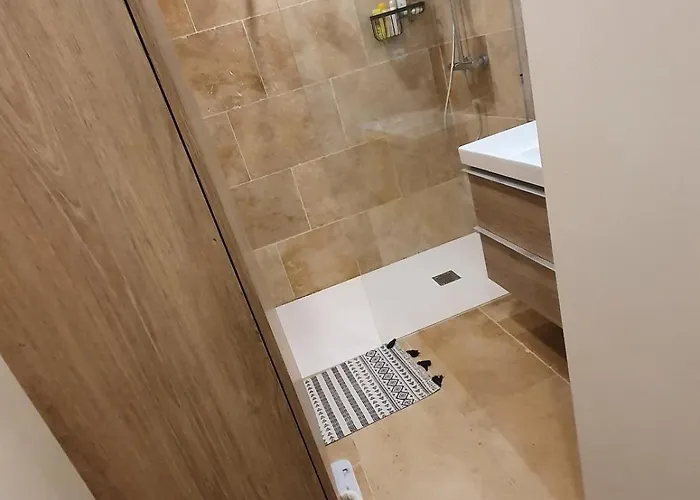 Hébergement de vacances La Petite Roussette! *